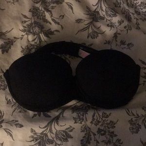 Strapless black bra